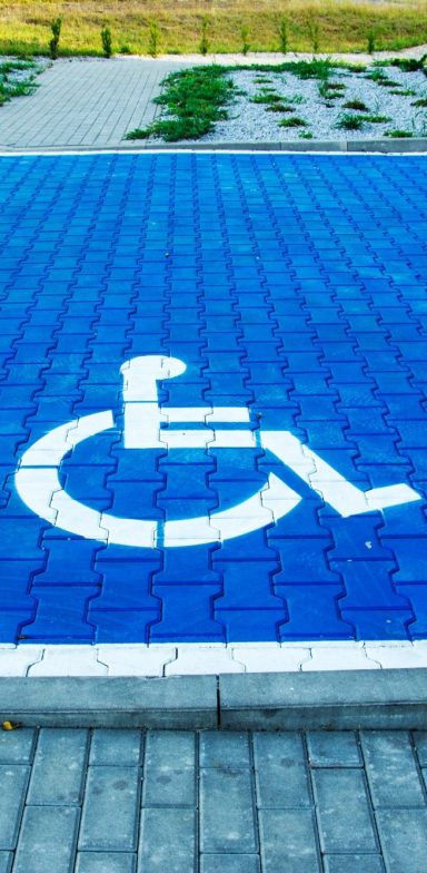 Place de parking handicapé